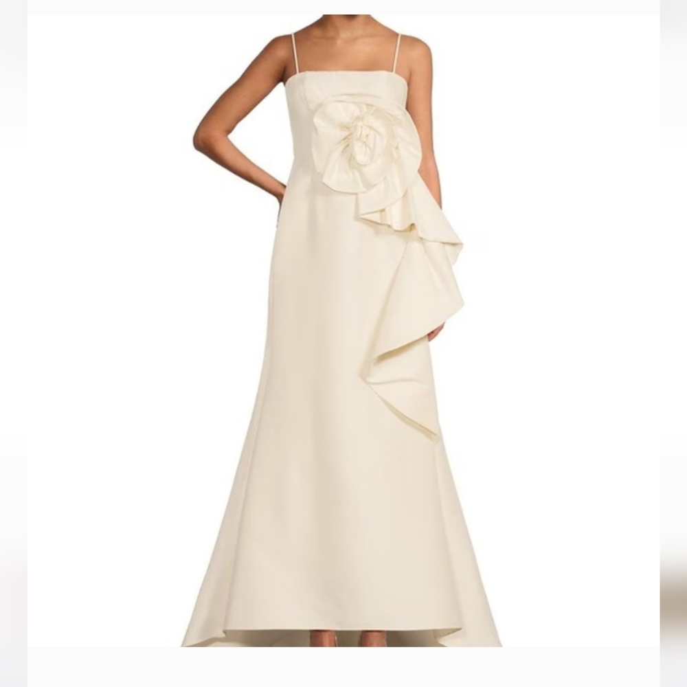Marchesa NWT Women's Cream and White Dress SIZE 6